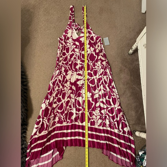 MELLODAY Pleated Floral Satin Magenta and Cream Patterned Maxi Dress Size 1X NWT - Picture 14 of 15
